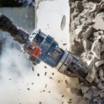 Demolarea cu pulverizatoare: transformarea betonului în material reciclabil