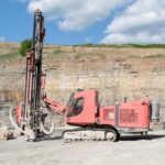 Demolările cu explozii dirijate: control și precizie absolută
