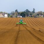 Terasamentele pentru construcții agricole: suport pentru sectorul agricol